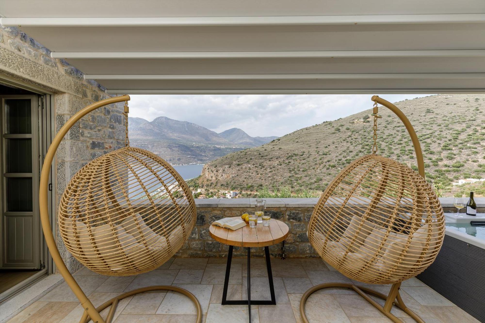Trapela Limeni Luxury Suites Habitación foto