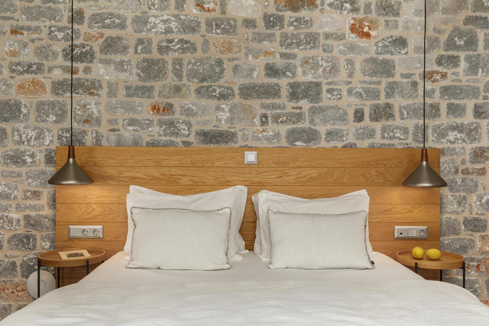 Trapela Limeni Luxury Suites Habitación foto